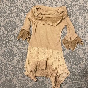 Zone Bleue Boho sweater, light weight, super flattering. Made in France